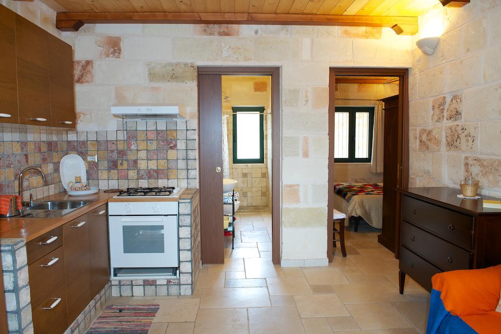 Relais Villa Lucia Каровиньо Екстериор снимка